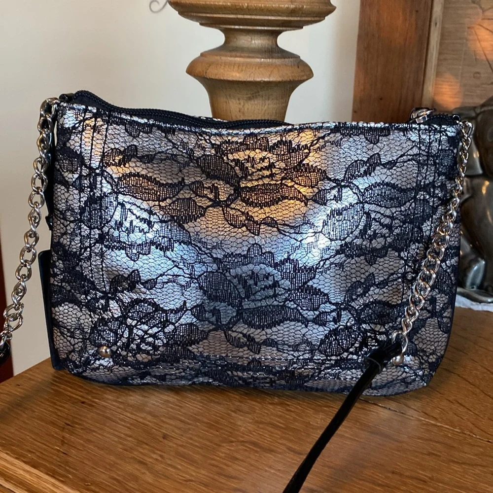 NWOT Miss me Crossbody purse - Picture 4 of 8